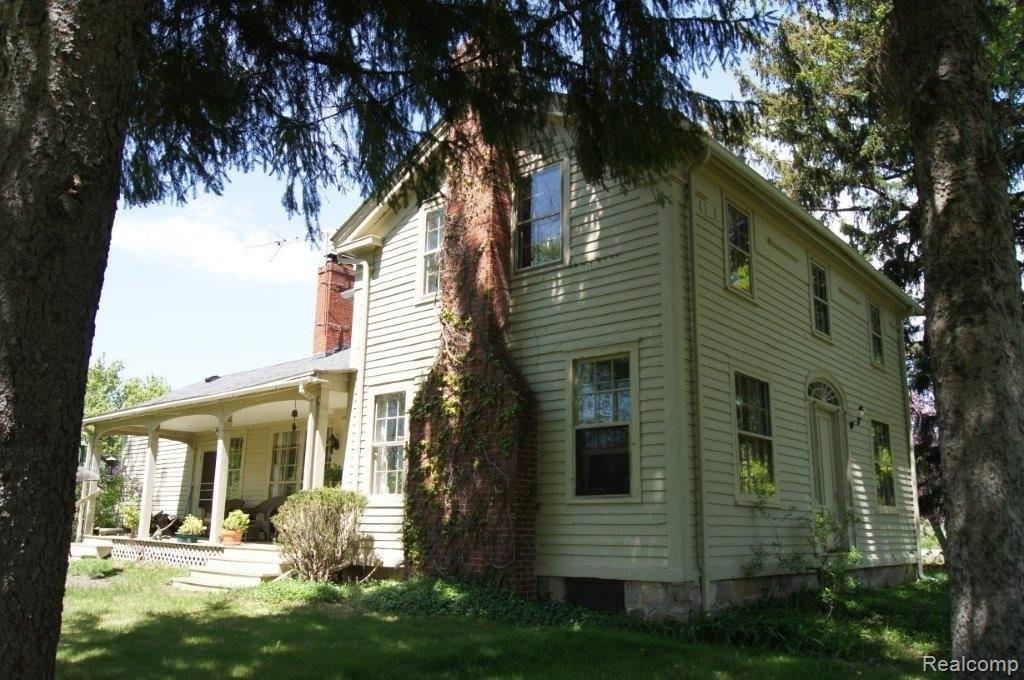 2312 South Lapeer Road Lapeer, MI 48446 - Photo 2 of 22 2312 S. Lapeer 038.jpg