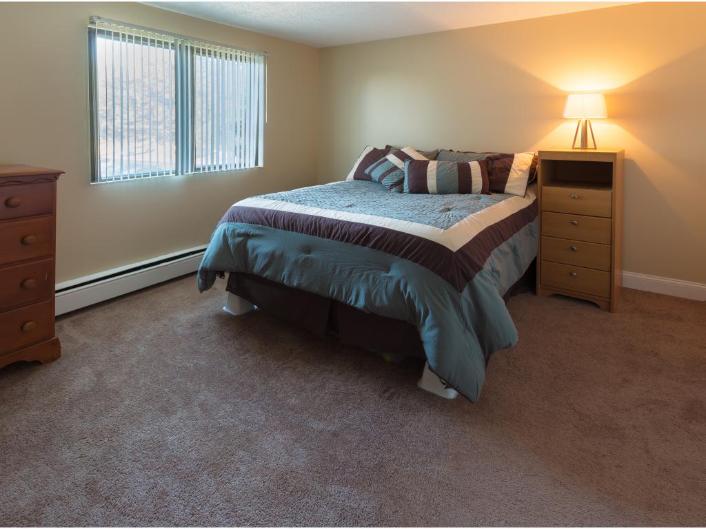 525 Calef Road, Unit 27 Manchester, NH 03103 - Photo 6 of 10