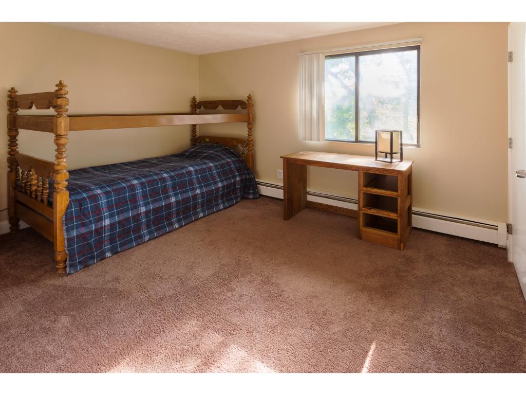 525 Calef Road, Unit 27 Manchester, NH 03103 - Photo 7 of 10
