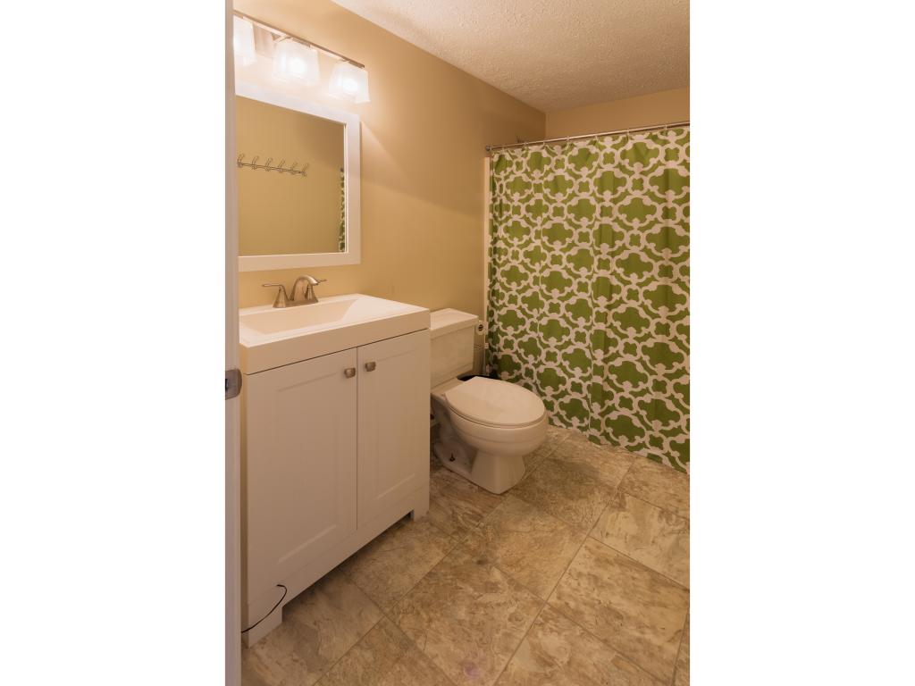 525 Calef Road, Unit 27 Manchester, NH 03103 - Photo 8 of 10