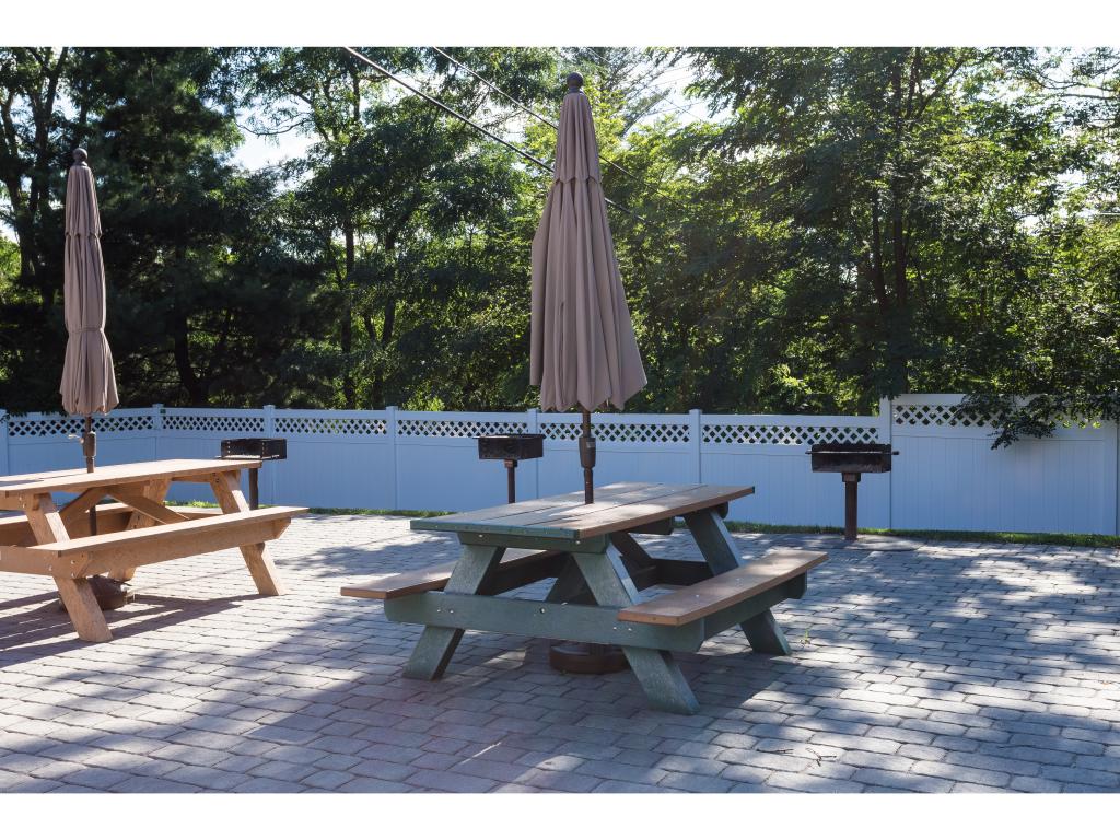 525 Calef Road, Unit 27 Manchester, NH 03103 - Photo 10 of 10