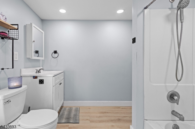 22 Decatur Street, Unit 22 Columbia, NJ 07832 - Photo 9 of 18