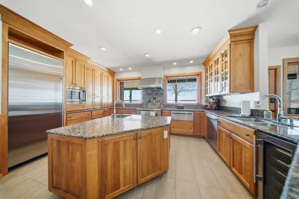 $3,300,000 | 316 South Street, South Hero, VT 05486