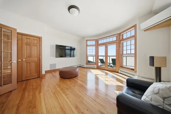 $3,300,000 | 316 South Street, South Hero, VT 05486