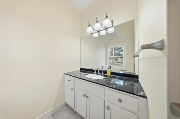 $3,300,000 | 316 South Street, South Hero, VT 05486