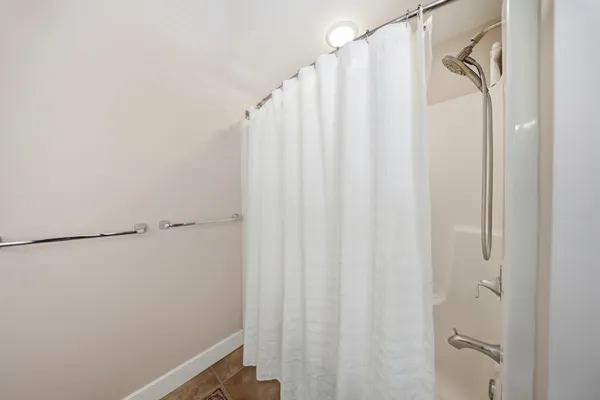 $3,300,000 | 316 South Street, South Hero, VT 05486