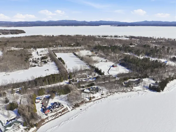 $3,300,000 | 316 South Street, South Hero, VT 05486