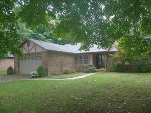 8156 Taunton Road Indianapolis, IN 46260 - Photo 3 of 36 Gallery Image 3