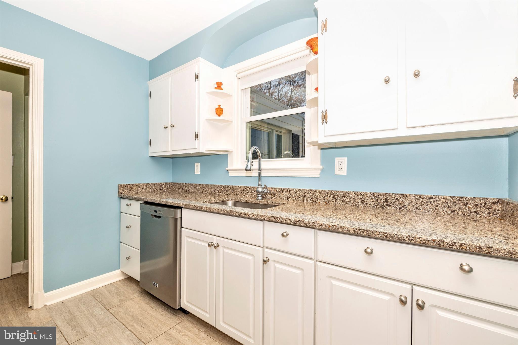 25609 Ridge Road Damascus, MD 20872 - Photo 12 of 45 Gallery Image 12