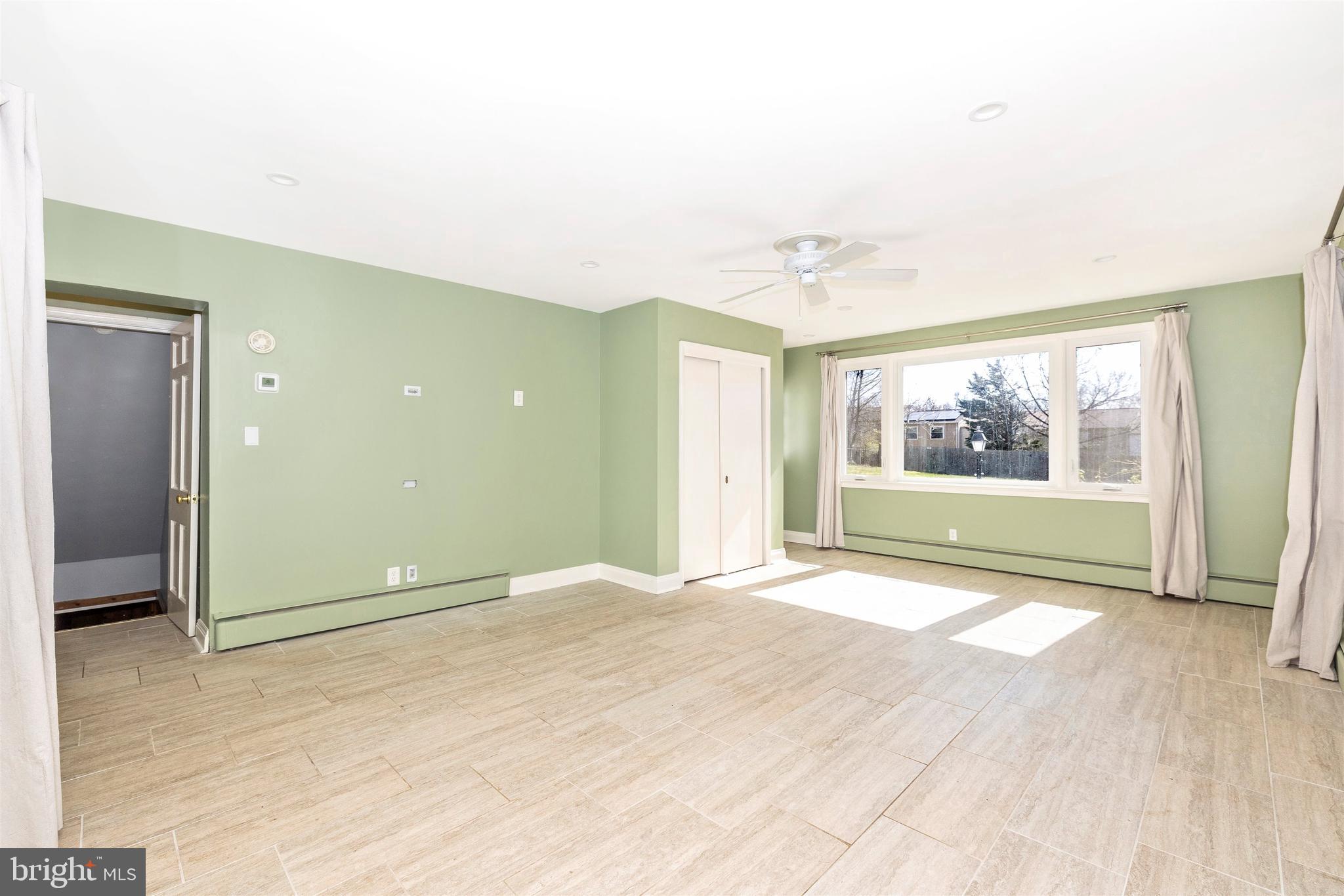 25609 Ridge Road Damascus, MD 20872 - Photo 15 of 45 Gallery Image 15