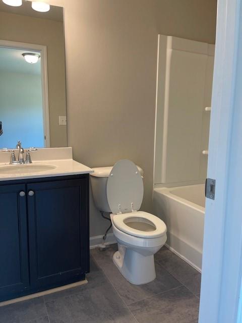 585 McWilliams Road Southeast, Unit 707 Atlanta, GA 30315 - Photo 10 of 10 a bathroom with a sink and a toilet