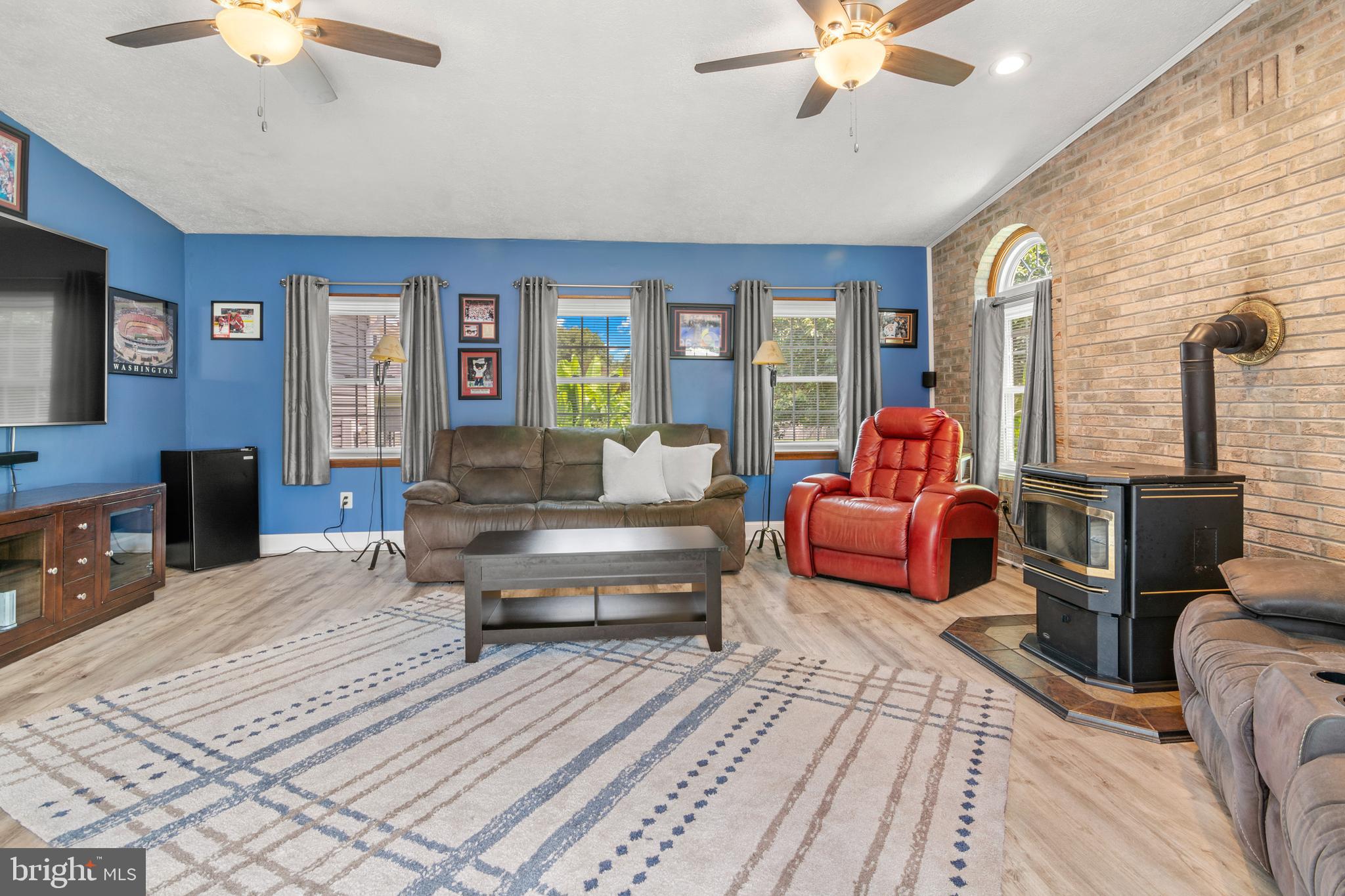 8489 Roberts Road Ellicott City, MD 21043 - Photo 21 of 42 Gallery Image 21
