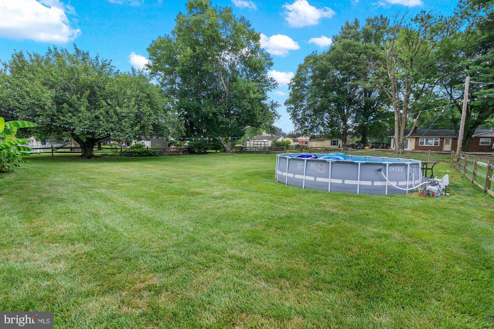 8489 Roberts Road Ellicott City, MD 21043 - Photo 6 of 42 Large Flat Fenced-in Yard