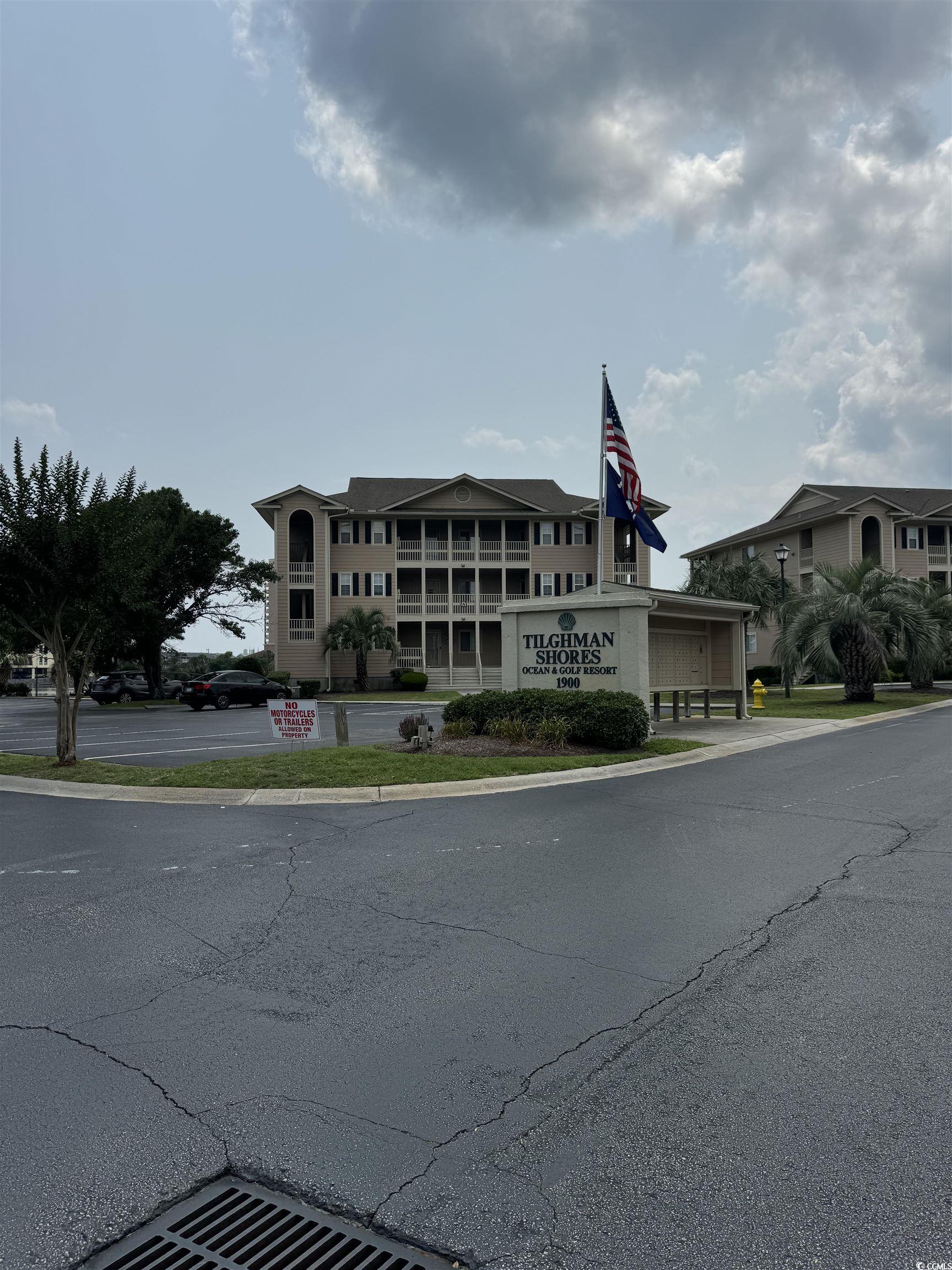 1900 Duffy Street, Unit J4 North Myrtle Beach, SC 29582 - Photo 19 of 22 View of building exterior