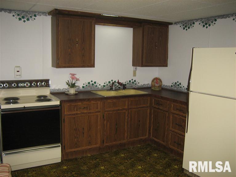 2705 Dunn Road Camanche, IA 52730 - Photo 11 of 15 Gallery Image 11