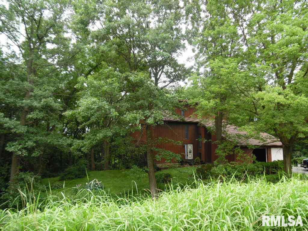 2705 Dunn Road Camanche, IA 52730 - Photo 14 of 15 Gallery Image 14