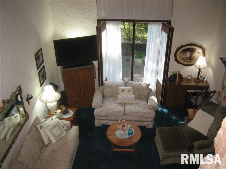 2705 Dunn Road Camanche, IA 52730 - Photo 4 of 15 Gallery Image 4