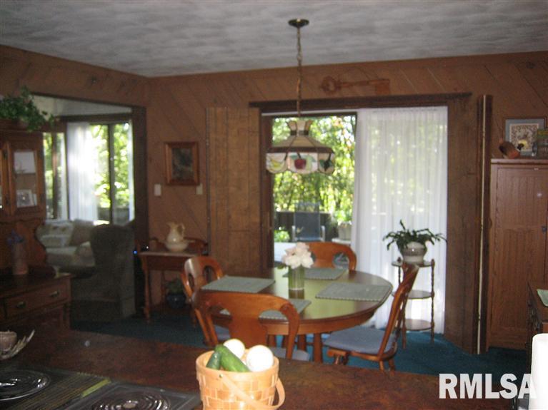 2705 Dunn Road Camanche, IA 52730 - Photo 5 of 15 Gallery Image 5
