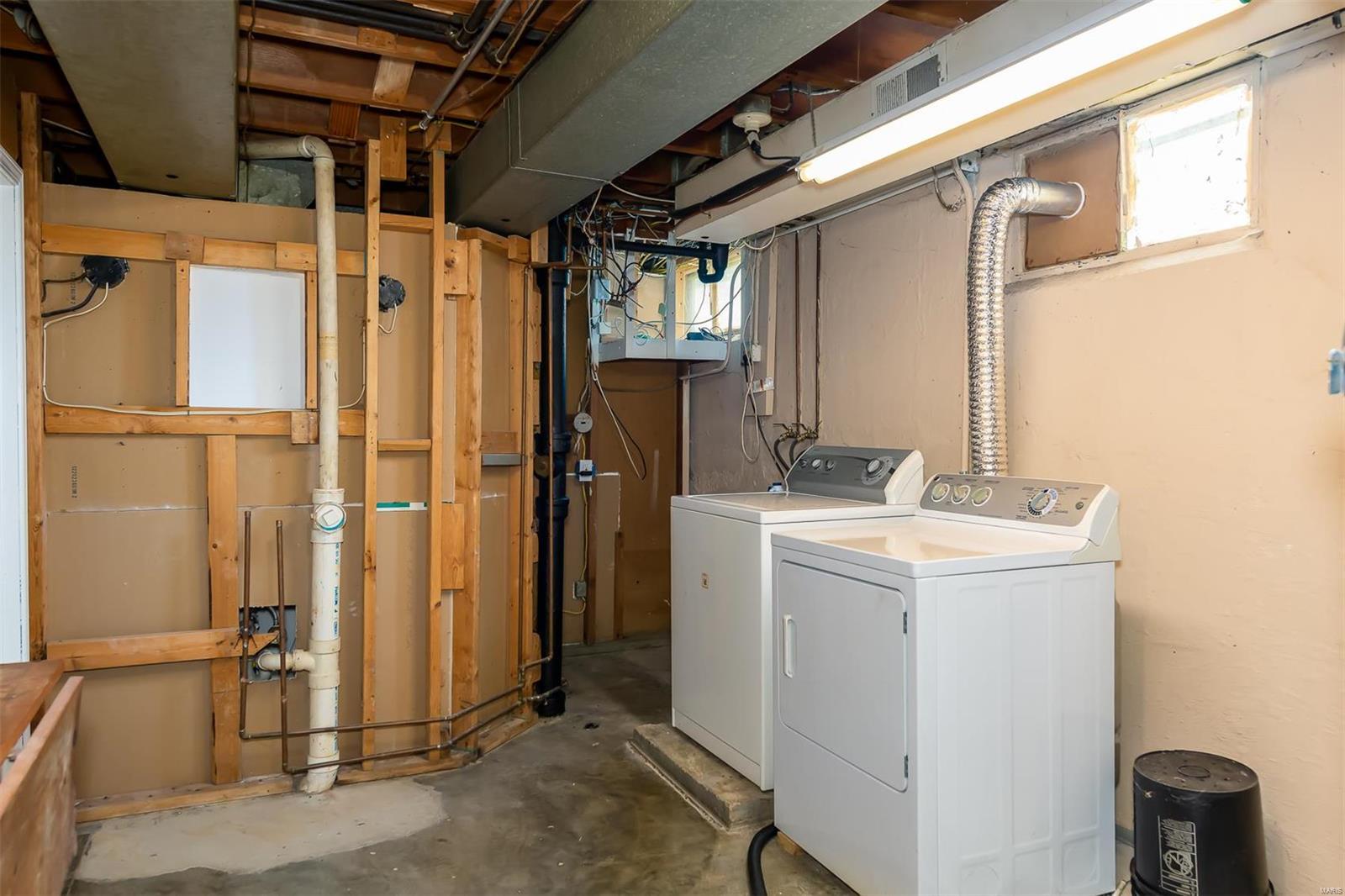8605 MacKenzie Road St. Louis, MO 63123 - Photo 18 of 21 Gallery Image 18