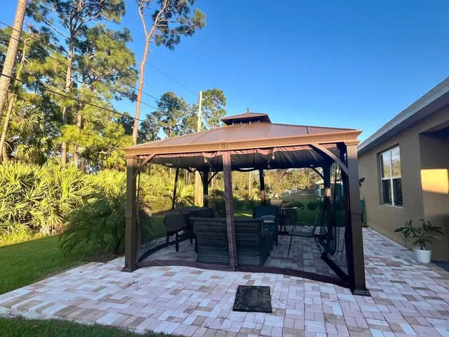 a view of an outdoor sitting space