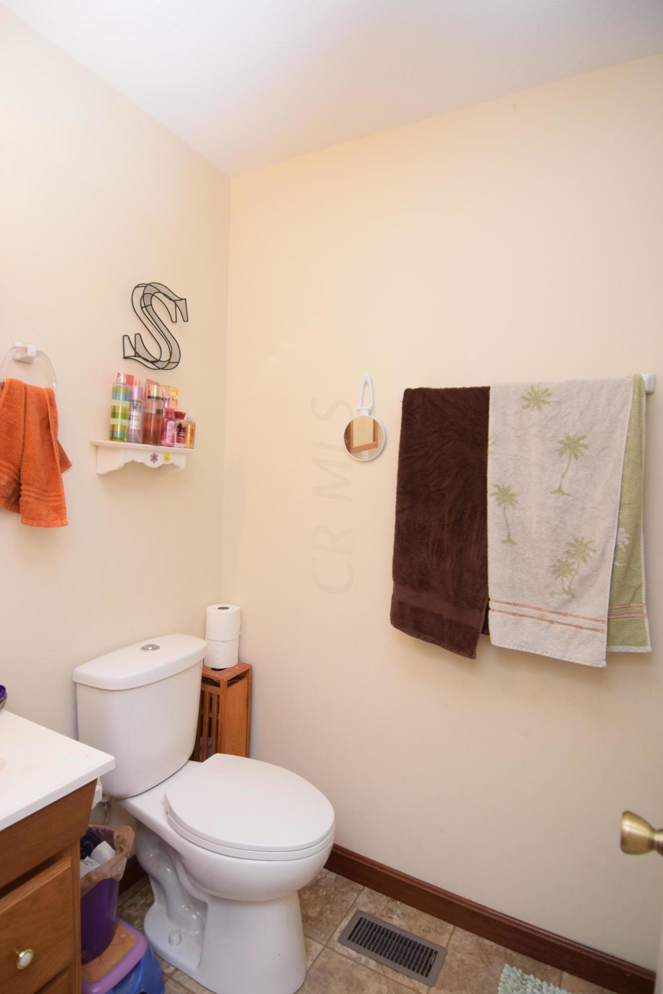 6710 Hopewell Church Road Southwest Lancaster, OH 43130 - Photo 16 of 65 Gallery Image 16