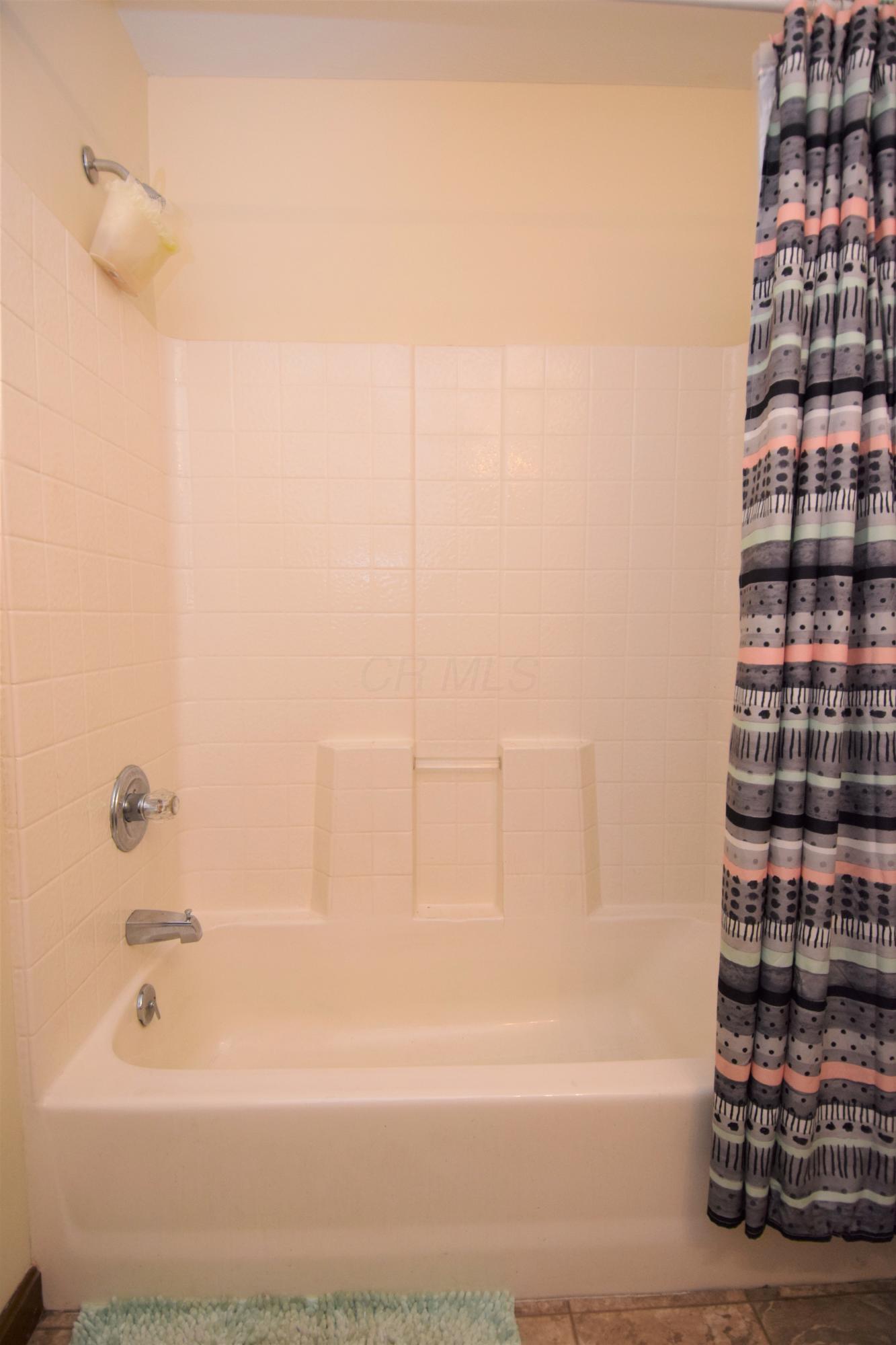 6710 Hopewell Church Road Southwest Lancaster, OH 43130 - Photo 18 of 65 Gallery Image 18