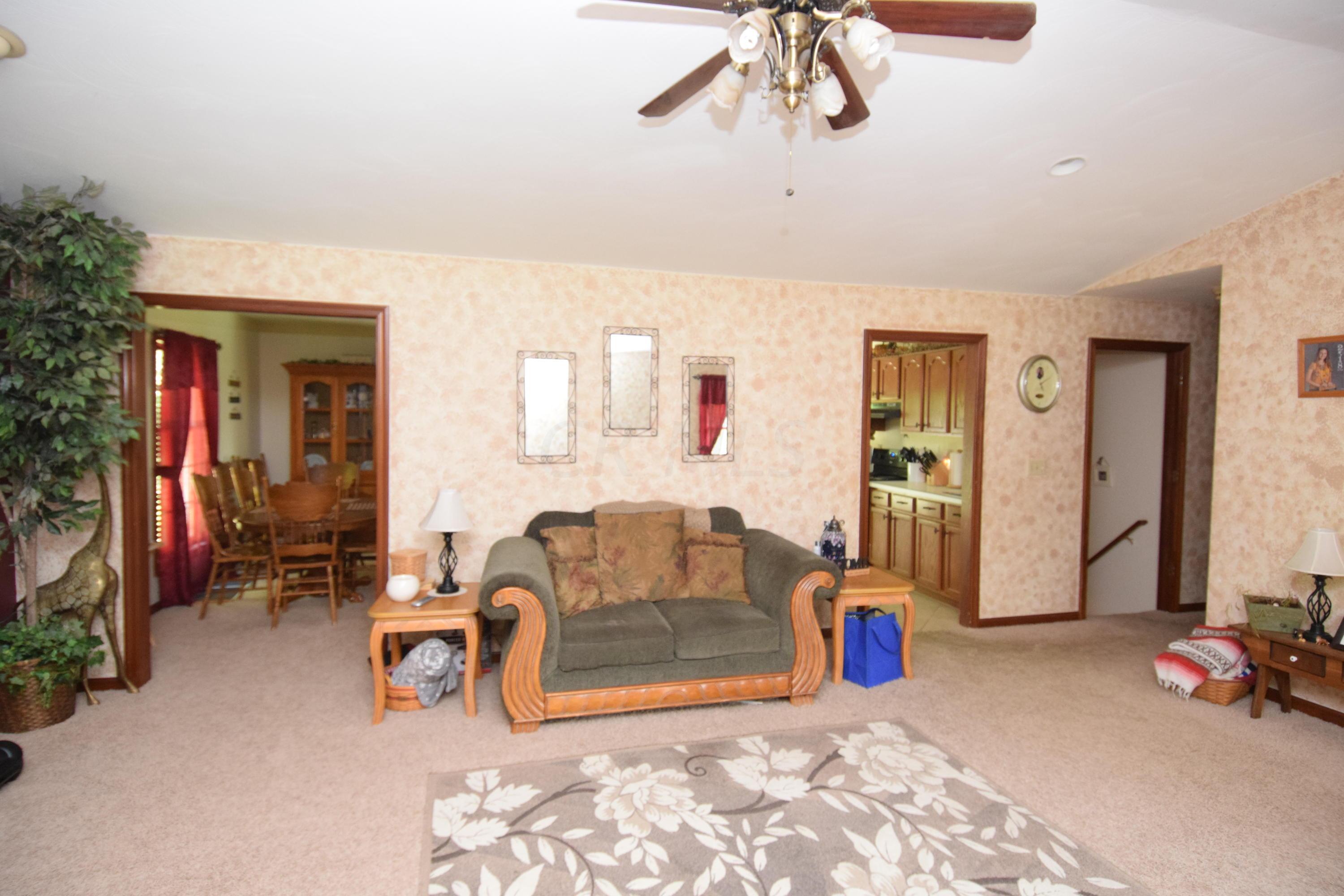 6710 Hopewell Church Road Southwest Lancaster, OH 43130 - Photo 5 of 65 Gallery Image 5