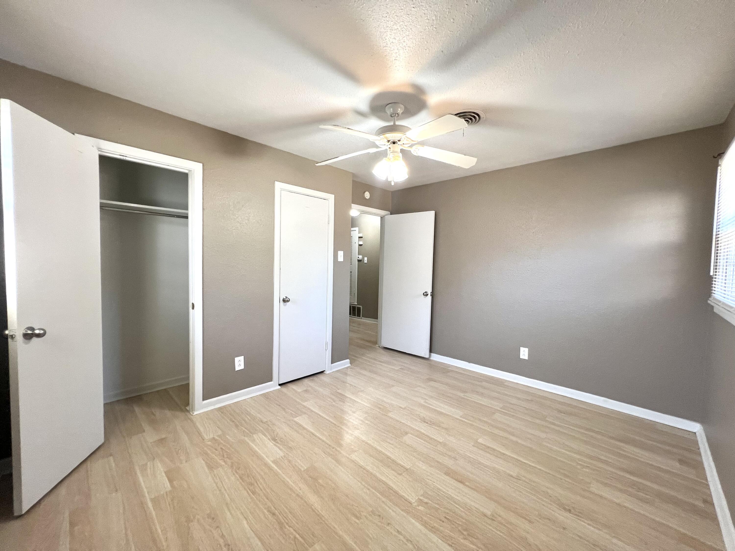 3212 47th Street Lubbock, TX 79413 - Photo 14 of 20 IMG_9696