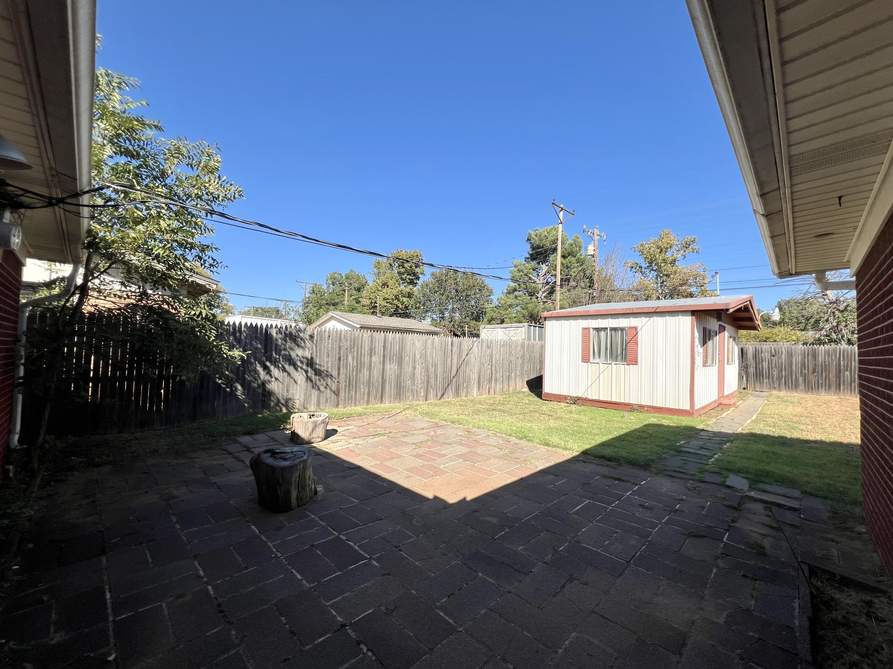 3212 47th Street Lubbock, TX 79413 - Photo 19 of 20 IMG_9704