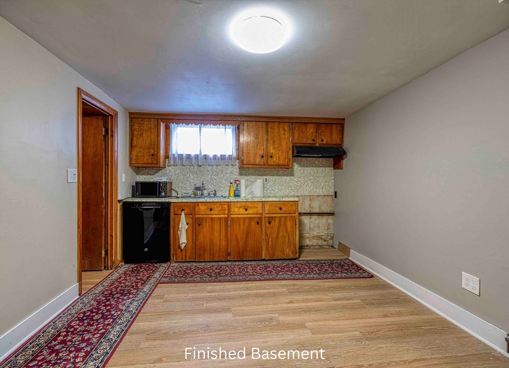 781 Eastern Avenue Fall River, MA 02723 - Photo 26 of 39
