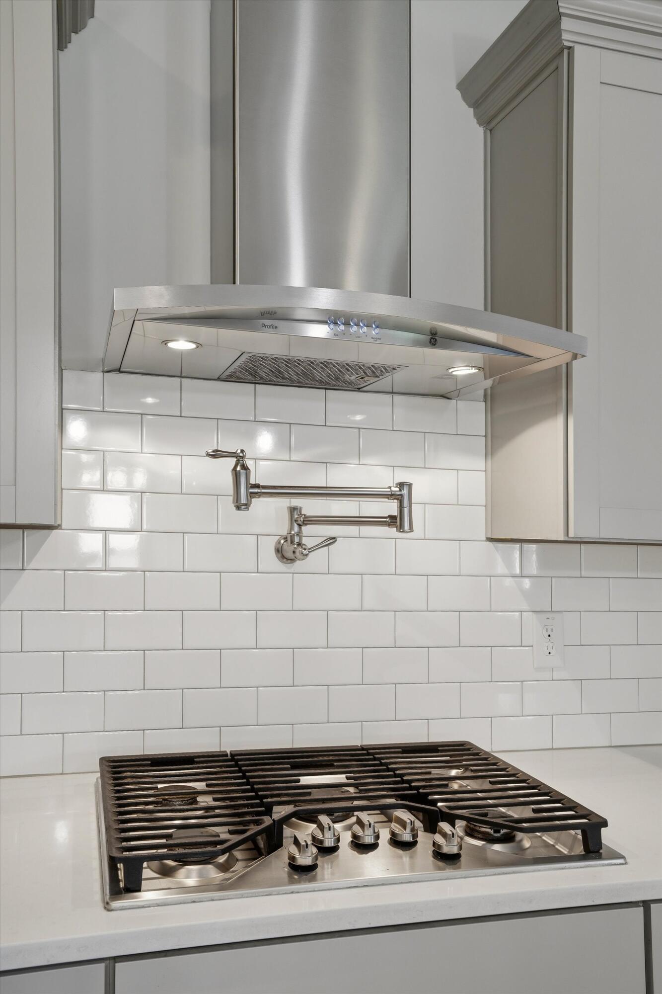 295 Saxony Loop Summerville, SC 29486 - Photo 7 of 54 Chef's Dream