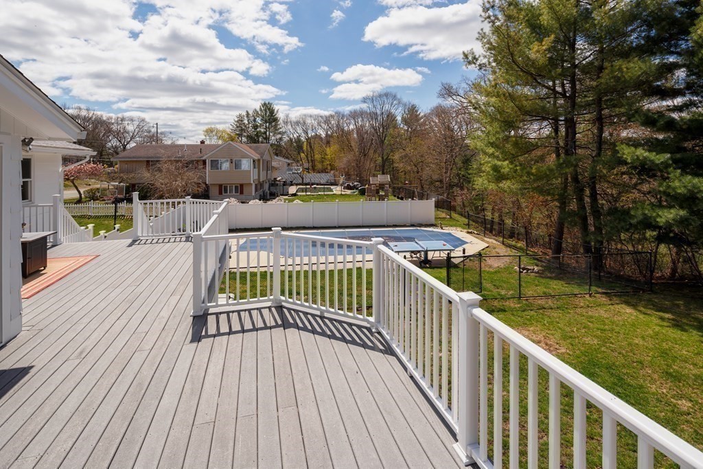 40 Catherine Drive Peabody, MA 01960 - Photo 19 of 31