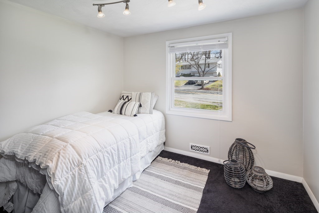 40 Catherine Drive Peabody, MA 01960 - Photo 25 of 31