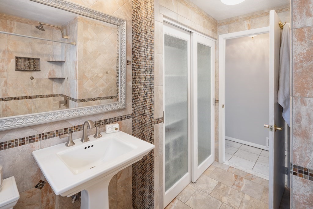 40 Catherine Drive Peabody, MA 01960 - Photo 27 of 31