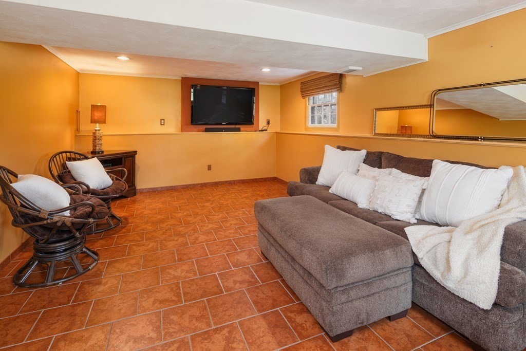 40 Catherine Drive Peabody, MA 01960 - Photo 29 of 31