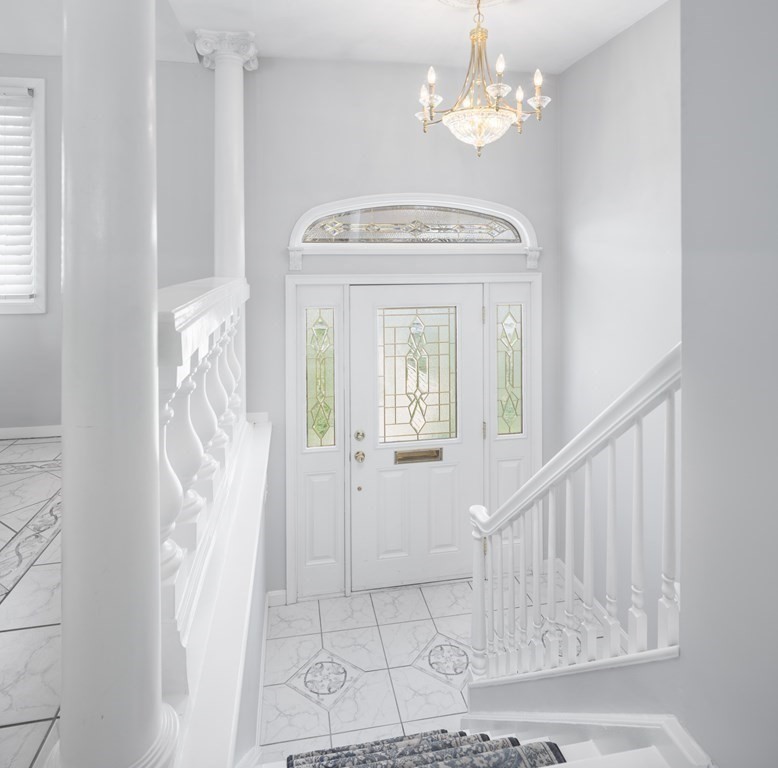 40 Catherine Drive Peabody, MA 01960 - Photo 4 of 31