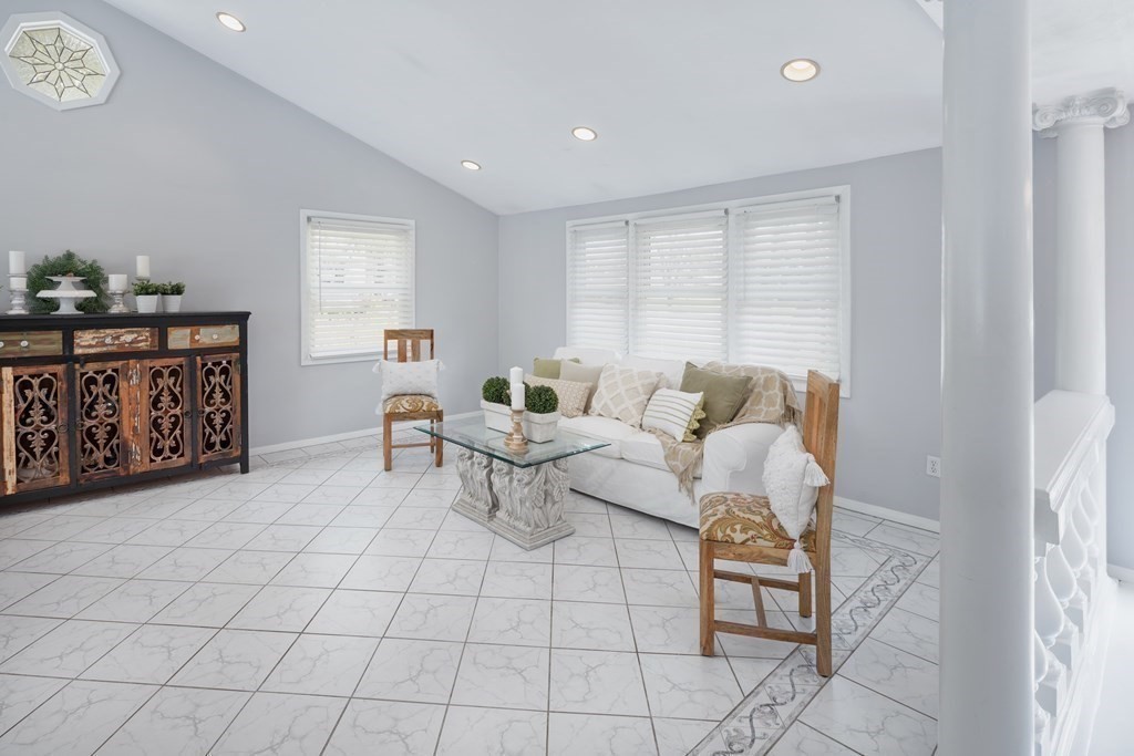 40 Catherine Drive Peabody, MA 01960 - Photo 5 of 31