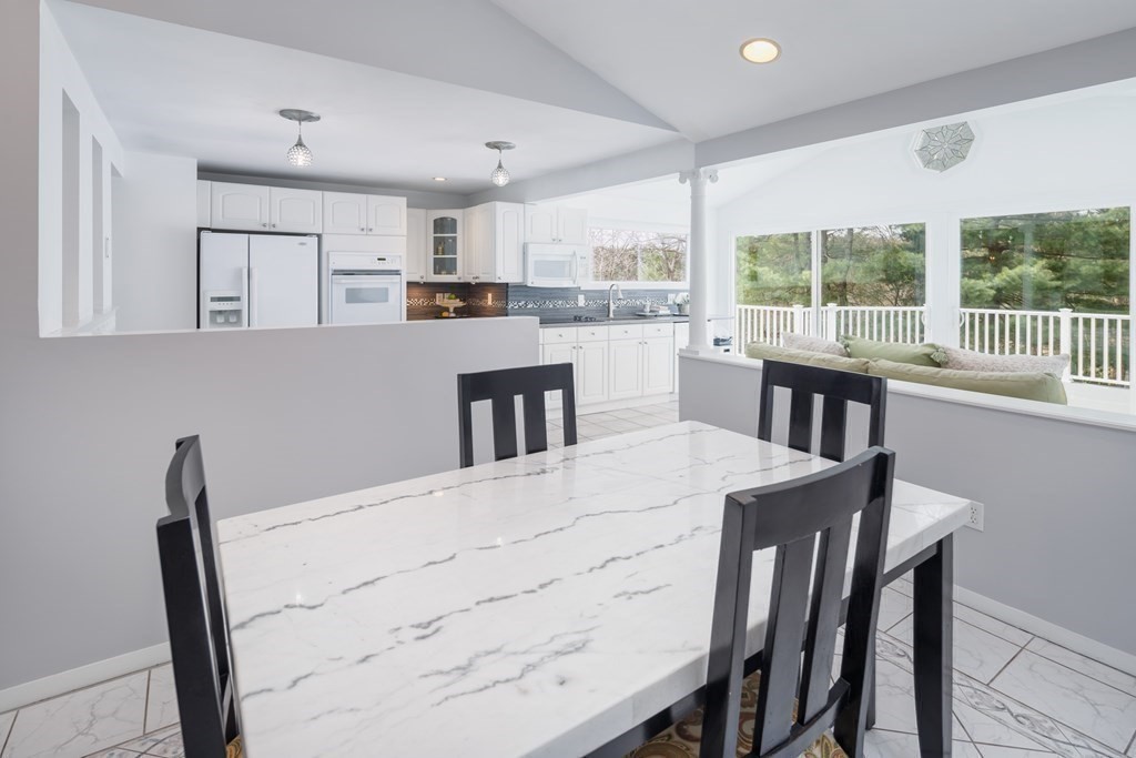 40 Catherine Drive Peabody, MA 01960 - Photo 9 of 31