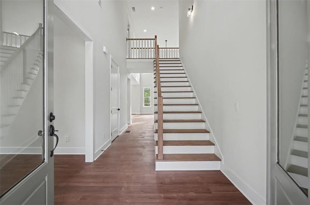 16 Altar Rock Court Cartersville, GA 30121 - Photo 7 of 52 a view of a hallway with wooden floor and entryway