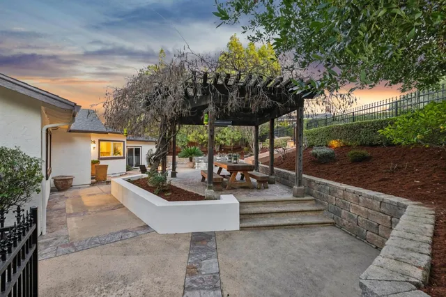 $3,898,000 | 17246 Verdes Robles, Los Gatos, CA 95030
