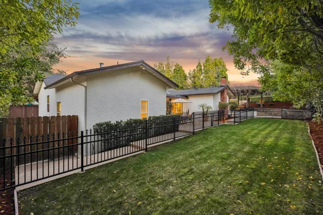 $3,898,000 | 17246 Verdes Robles, Los Gatos, CA 95030