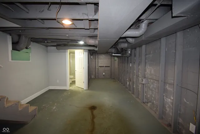 $310,000 | 4231 Carrollton Avenue, Indianapolis, IN 46205