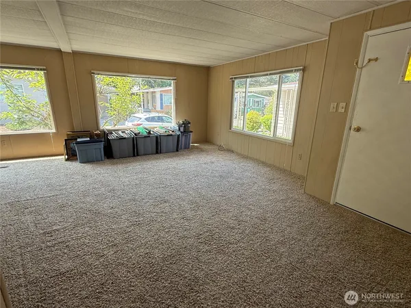 $155,000 | 1415 84th Street Southeast, Unit 196, Everett, WA 98208