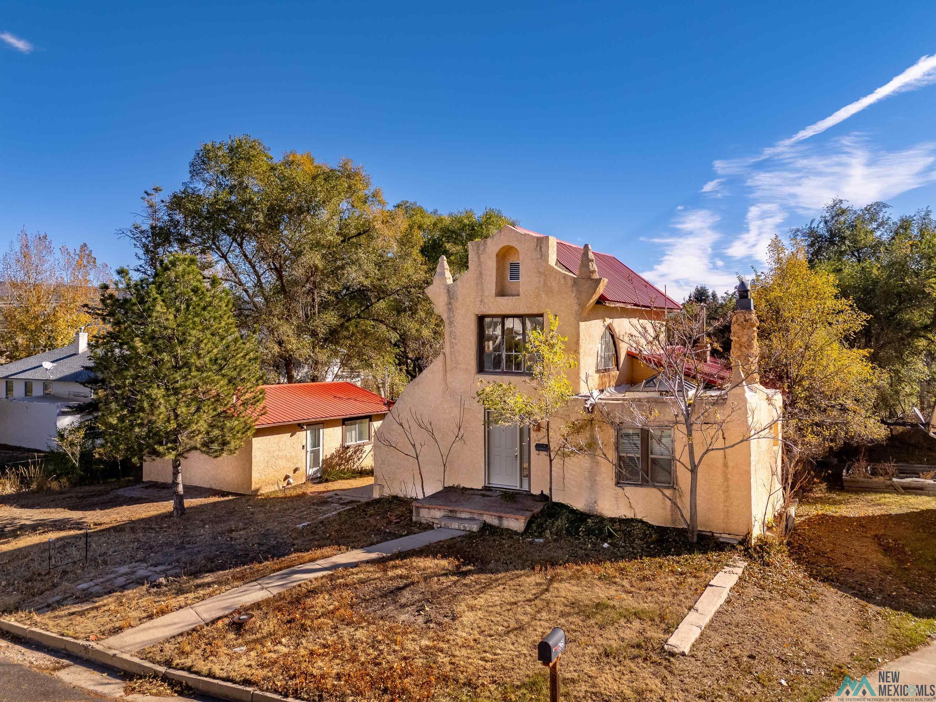 625 South 5th Street Raton, NM 87740 - Photo 40 of 45 View of front of house with stucco siding