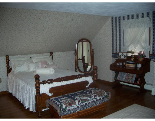 107 Fawn Road Swansea, MA 02777 - Photo 15 of 23 Gallery Image 15