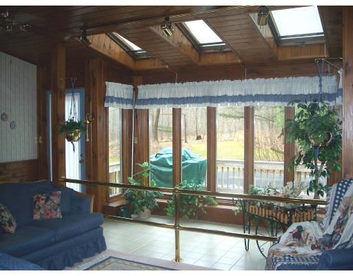 107 Fawn Road Swansea, MA 02777 - Photo 16 of 23 Gallery Image 16