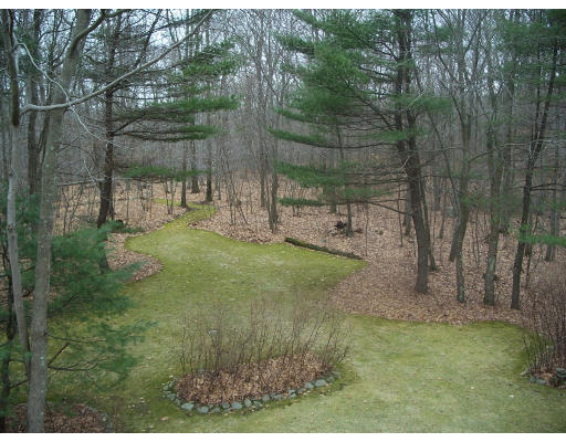 107 Fawn Road Swansea, MA 02777 - Photo 10 of 23 Gallery Image 10