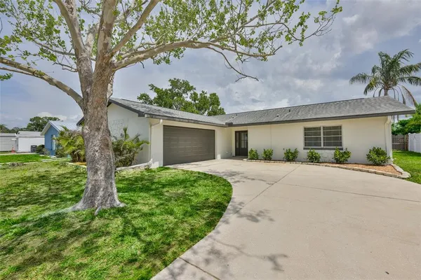 $324,800 | 539 Red Mangrove Lane, Apollo Beach, FL 33572