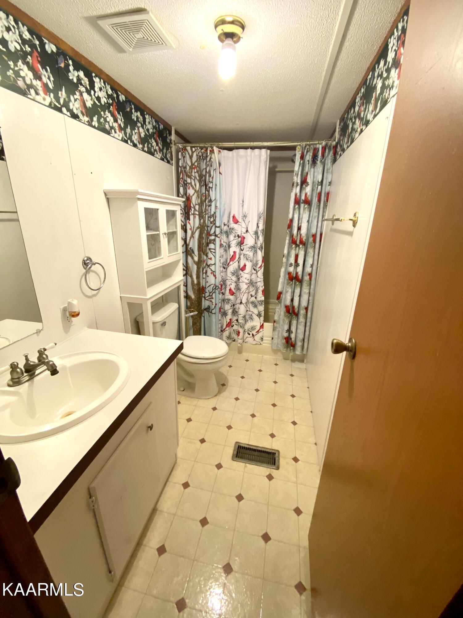 10386 Buffalo Road Oneida, TN 37841 - Photo 27 of 28 IMG-3272