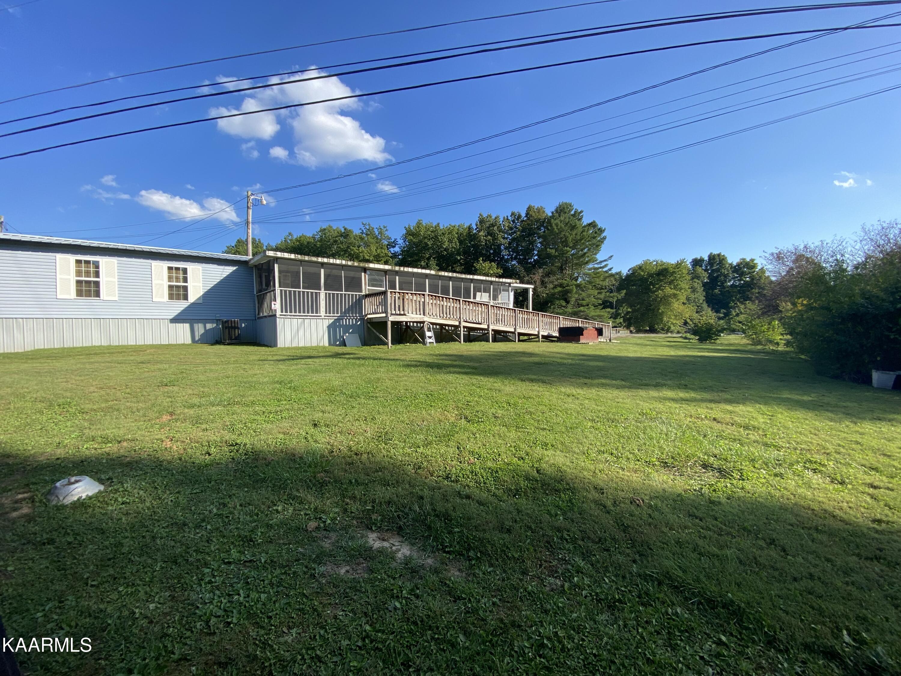 10386 Buffalo Road Oneida, TN 37841 - Photo 3 of 28 IMG-3284